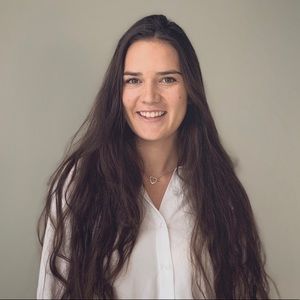 Meet your Posher, Chanel